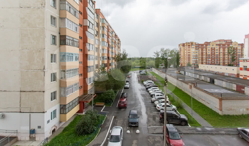 квартира г Тобольск 69, 10-й микрорайон фото 2
