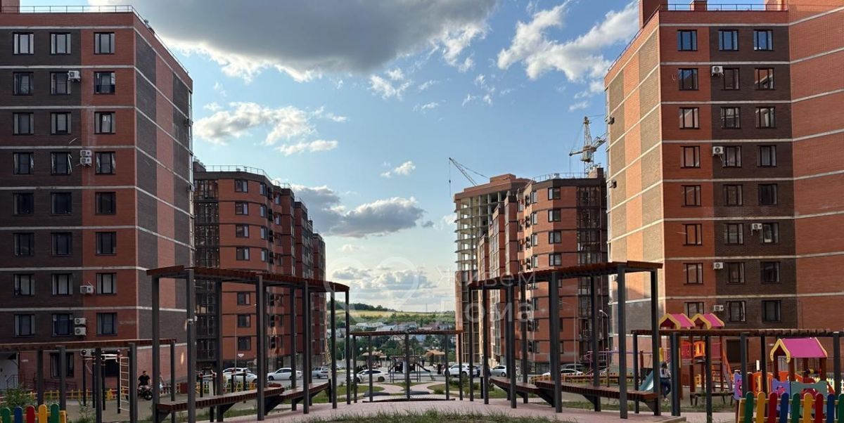 квартира г Волгоград р-н Кировский ул 70-летия Победы 21а фото 1