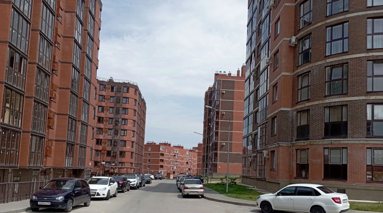 квартира г Волгоград р-н Кировский ул 70-летия Победы 21а ЖК «Колизей» фото 1
