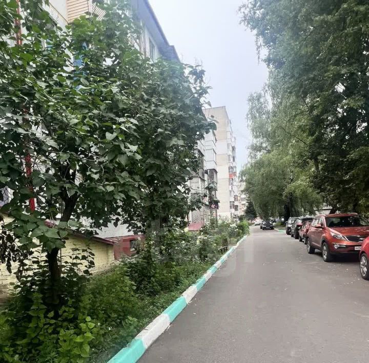 квартира г Брянск рп Радица-Крыловка Бежицкий район р-н Бежицкий ул Бурова 2а фото 4