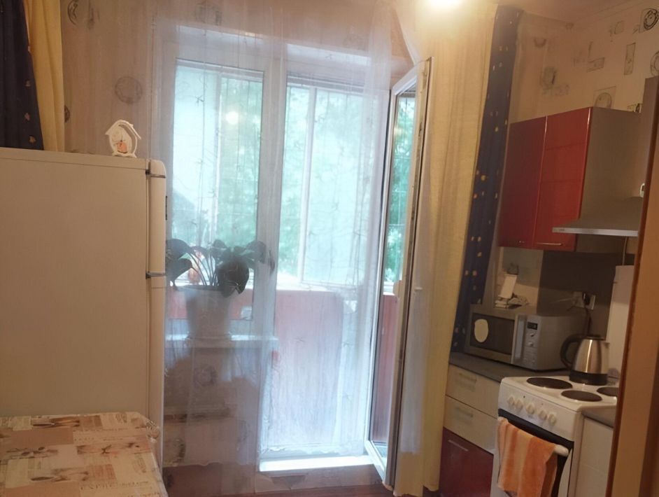 квартира г Челябинск р-н Калининский ул 40-летия Победы 33 фото 6