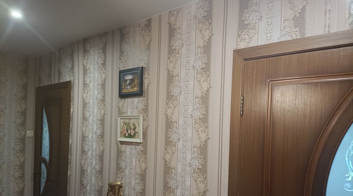 квартира г Волгоград р-н Дзержинский ул. Строителей, 11 фото 3