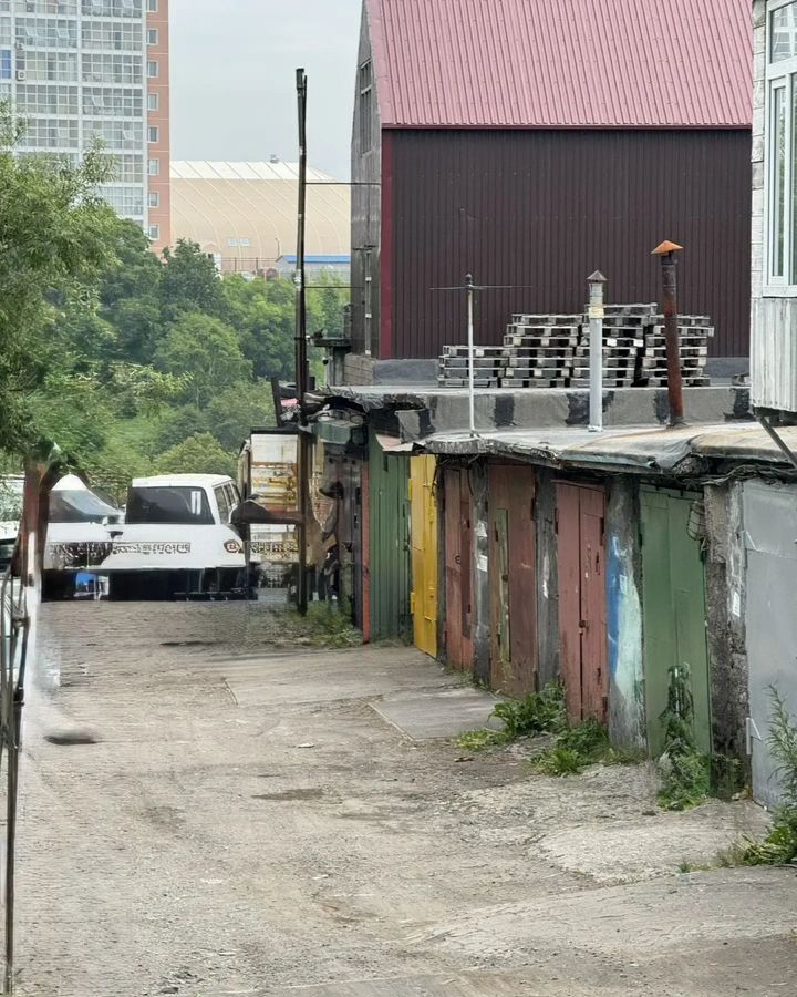 гараж г Петропавловск-Камчатский ул Молчанова фото 7