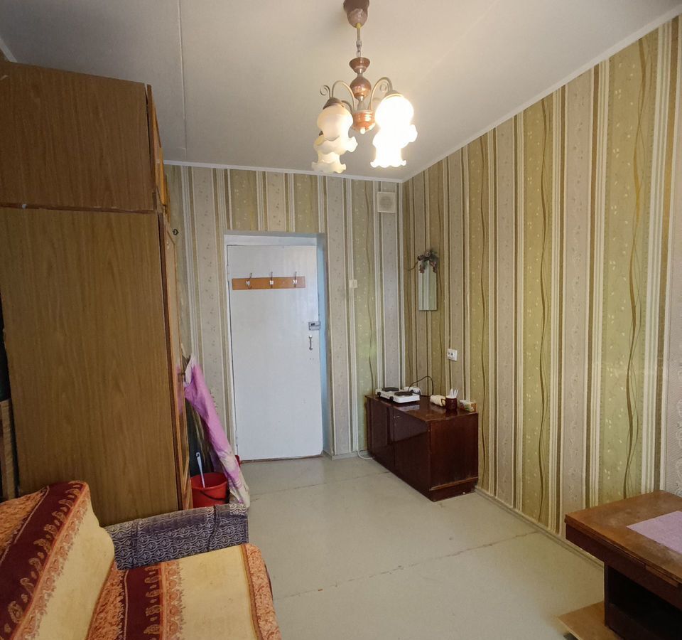 комната г Волгоград р-н Дзержинский ул Рионская 2 фото 1