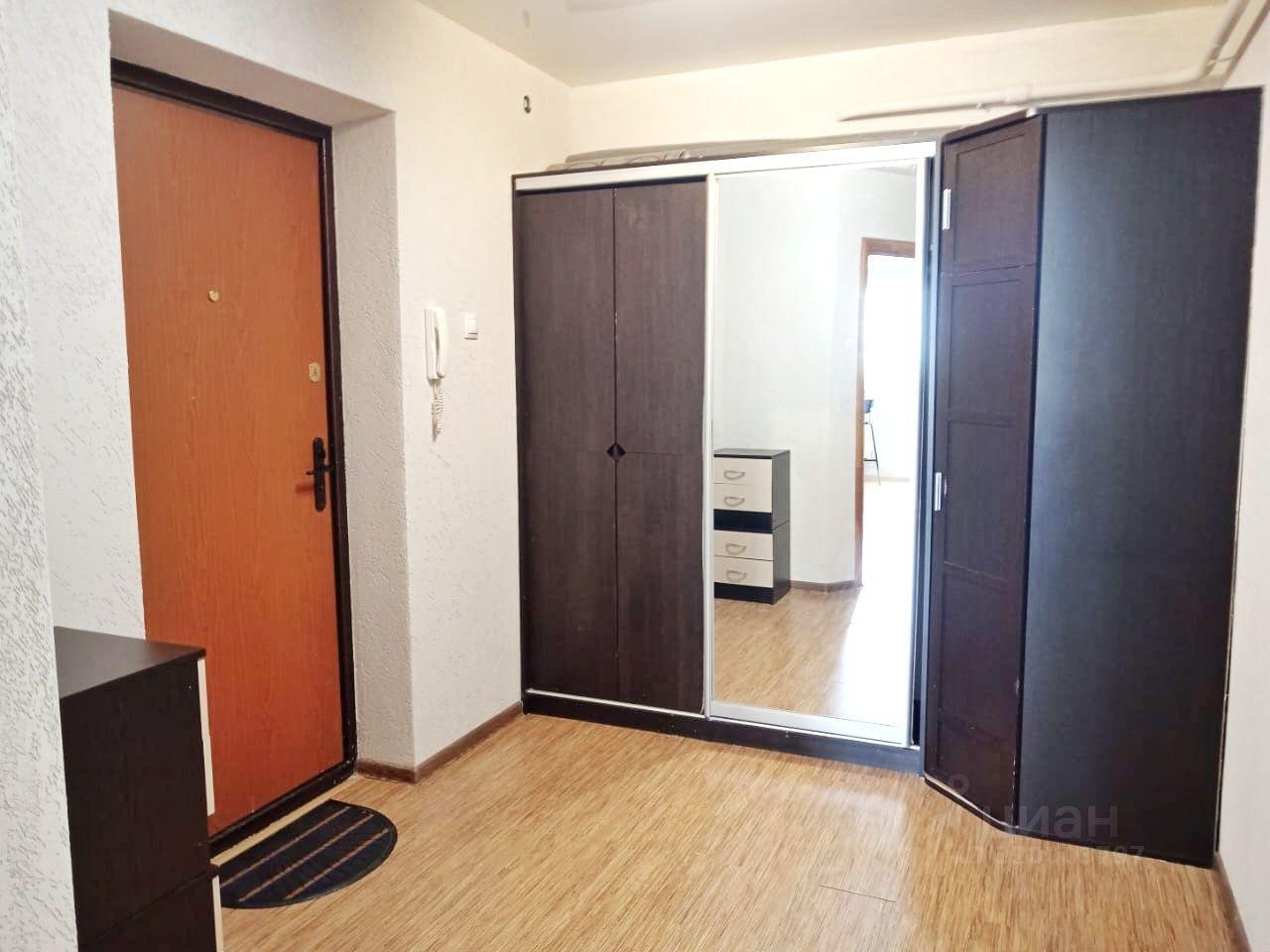 квартира г Екатеринбург р-н Октябрьский улица Авиаторов, 12 фото 3