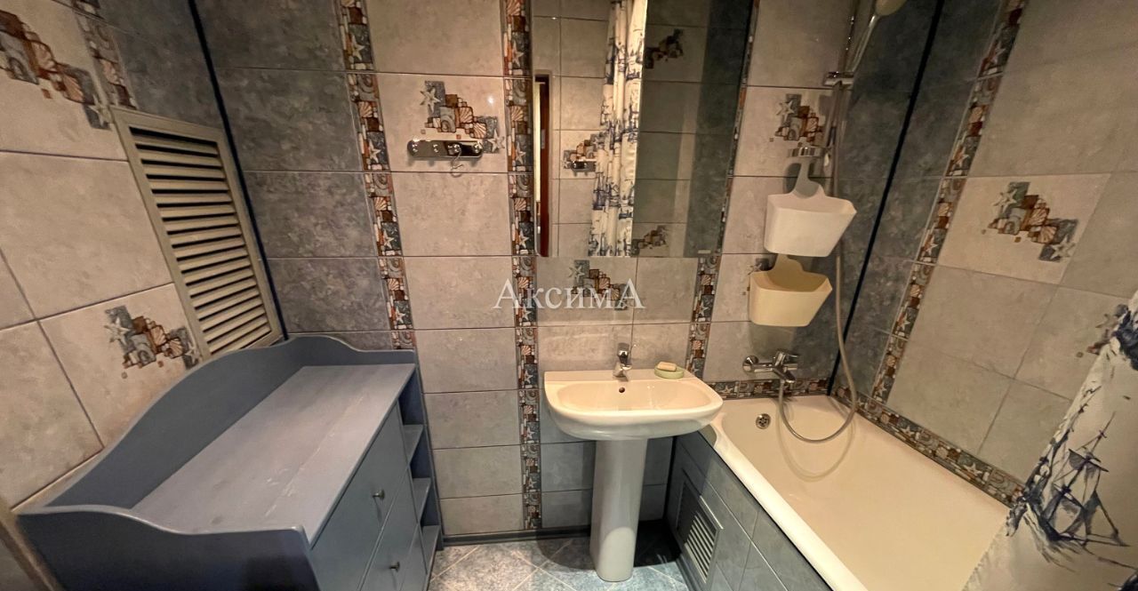 квартира г Омск р-н Кировский ул Степанца 2 фото 13