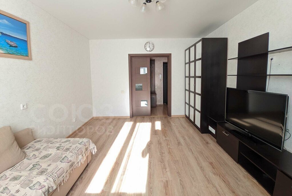 квартира г Волгоград р-н Дзержинский ул Шекснинская 81а фото 9
