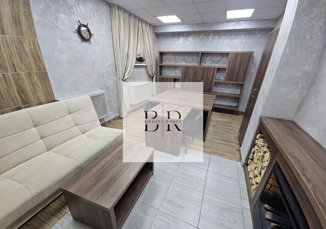 офис р-н Кировский б-р Архитекторов 4 фото