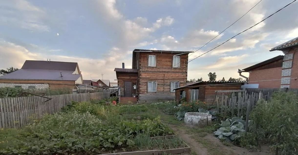 дом г Минусинск ул М.Горького 3 фото 1