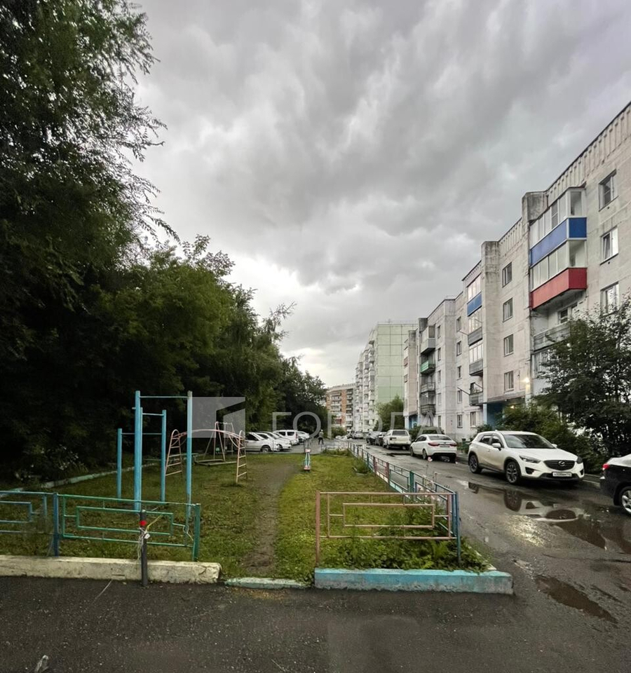 квартира г Новокузнецк р-н Кузнецкий ул Екимова 30 Кузбасс фото 2