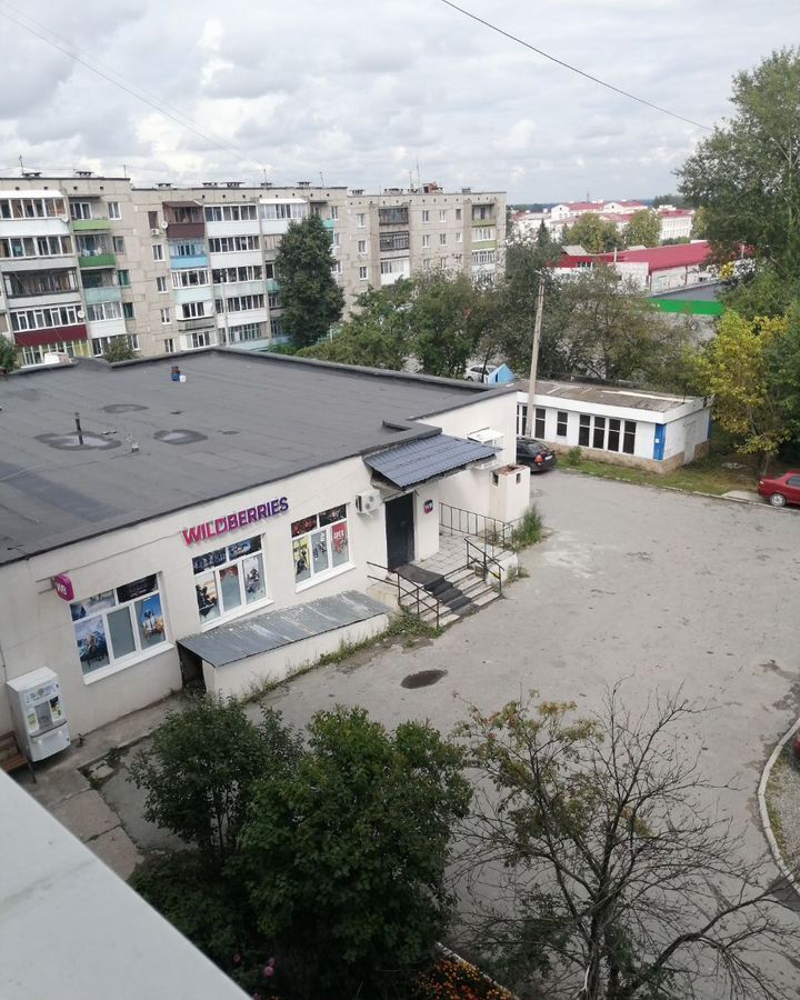 квартира р-н Артемовский г Артемовский ул Полярников 29 фото 2