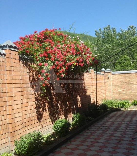дом г Пятигорск п Горячеводский ул Андрея Губина фото 3