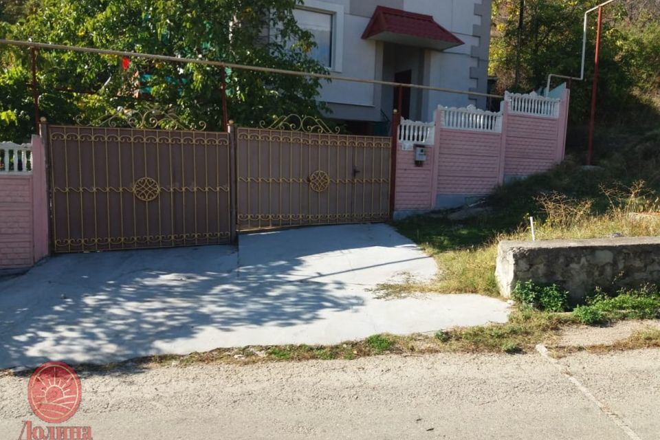 дом г Алушта с Верхняя Кутузовка пер Школьный 7 фото 2