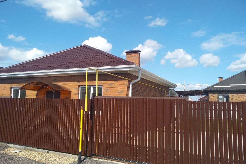 дом г Краснодар п Российский ул им. Комарова В.М. 69/30 фото 1