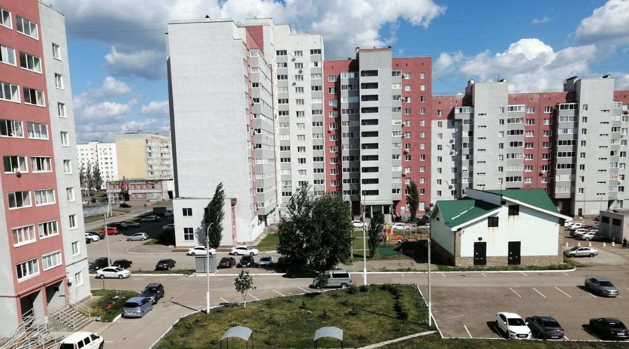 Продам однокомнатную вторичку на улице Артема 76 в городе Стерлитамаке 39.0  м² этаж 5/9 2950000 руб база Олан ру объявление 96748058