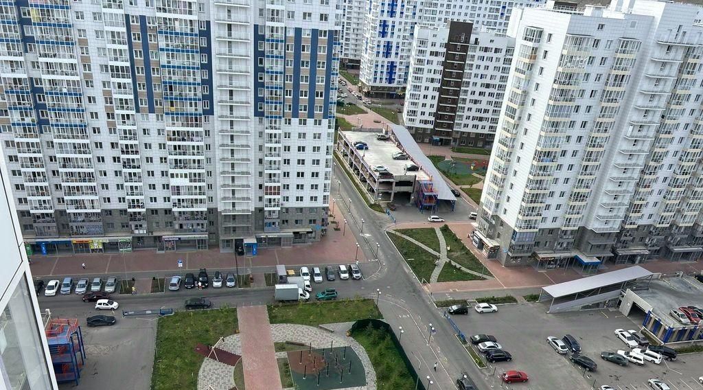 квартира г Красноярск р-н Свердловский ул Лесников 25а фото 13