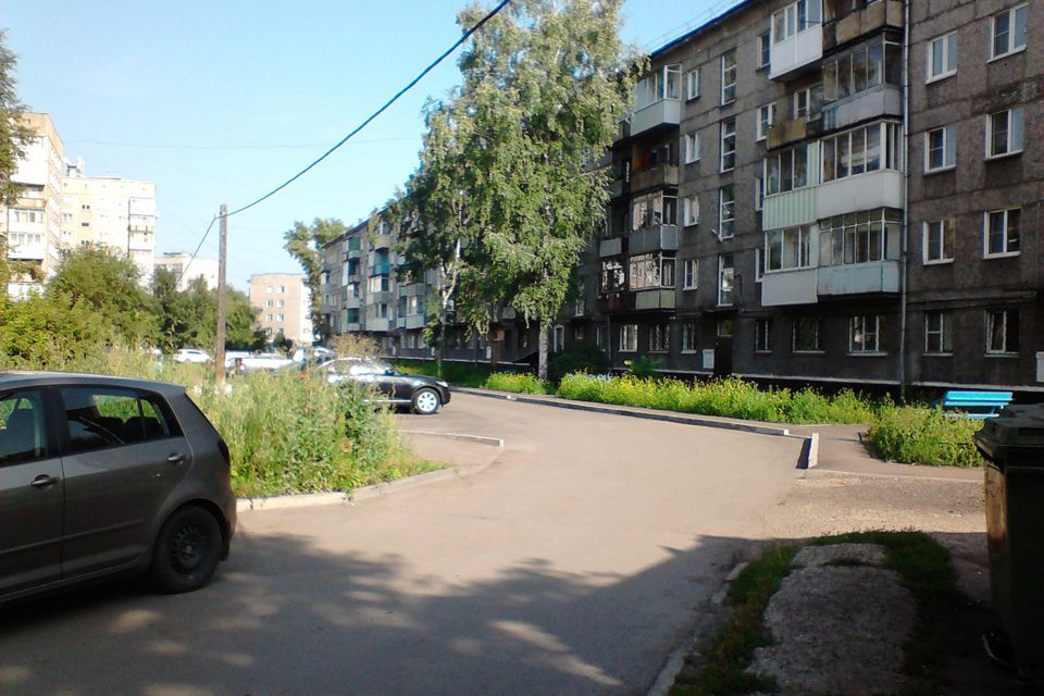квартира г Новокузнецк ул Орджоникидзе 52 Новокузнецкий городской округ фото 1