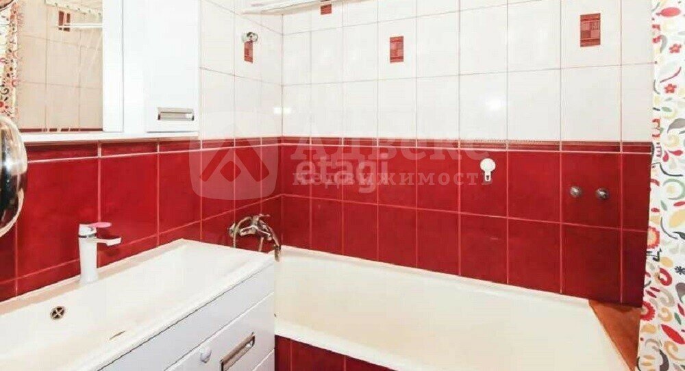 квартира г Тюмень ул Уральская 53к/2 фото 8