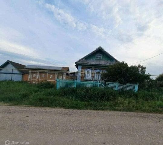 дом с Бурундуки ул Октябрьская 13 фото